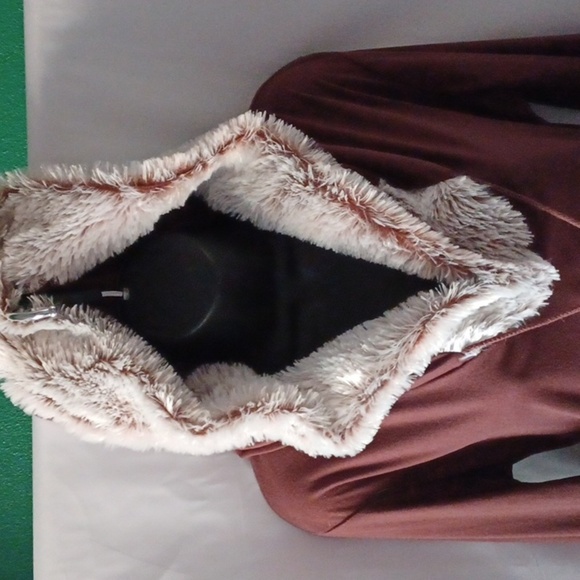 California Costume Eskimo Kisses Costume, L, Halloween sexy - Picture 4 of 7